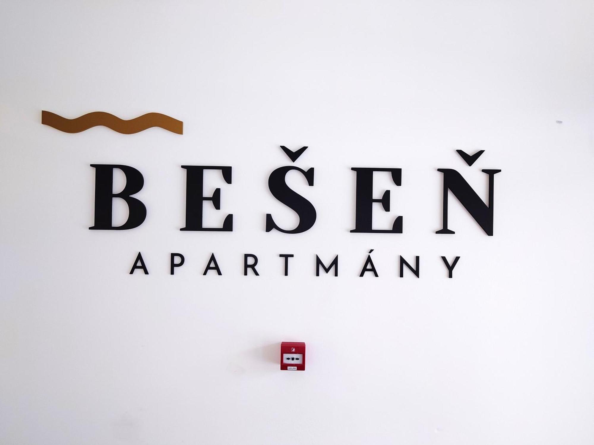 Apartman Nad Riekou Bešeňová Kültér fotó