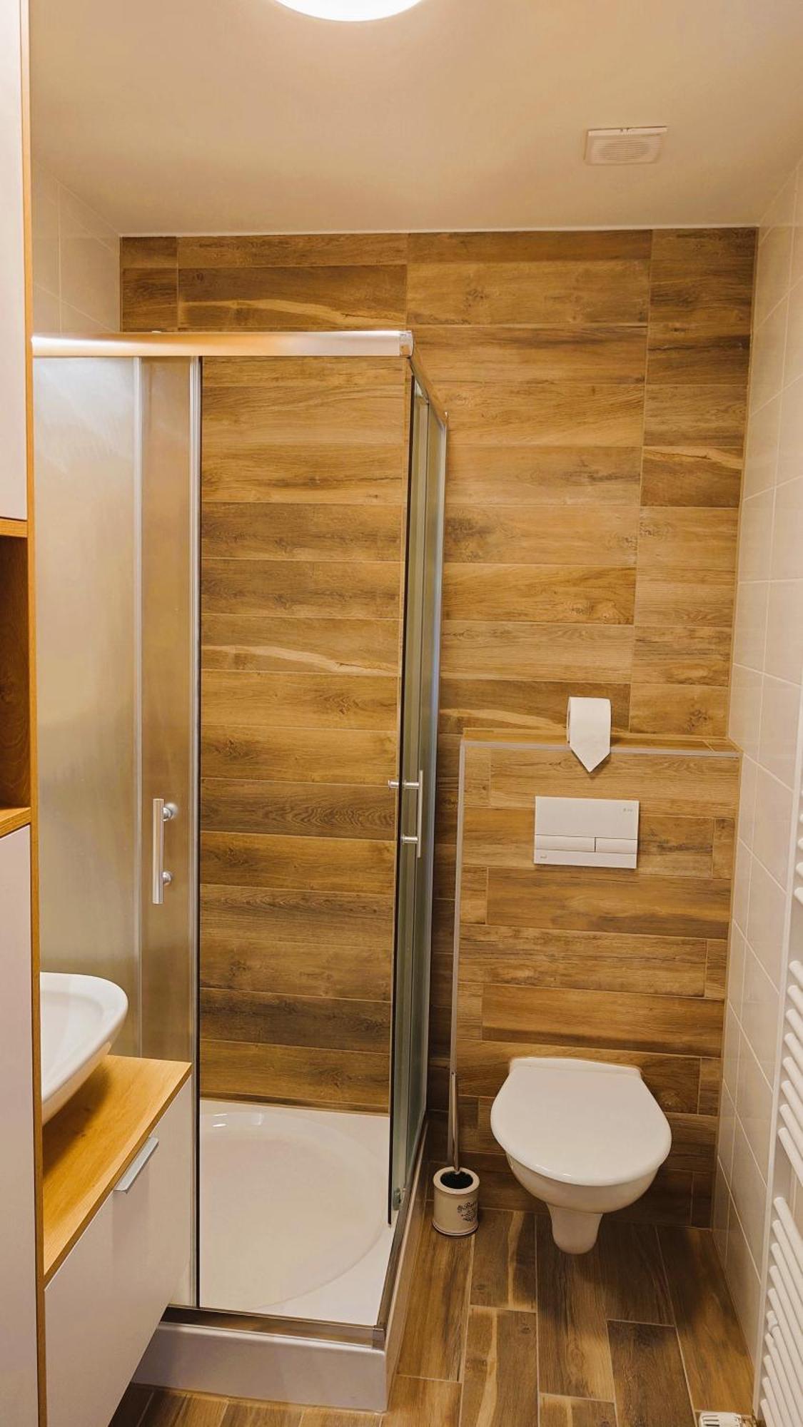 Apartman Nad Riekou Bešeňová Kültér fotó